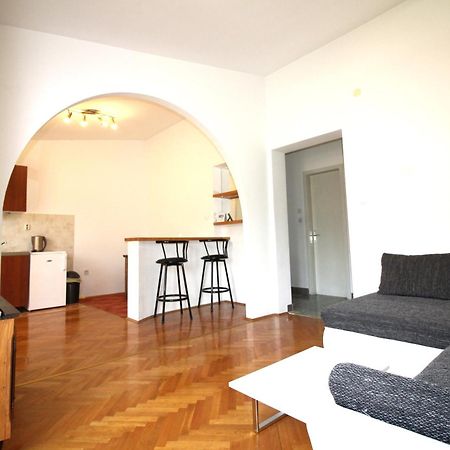 Apartament Makarska Centre & Free Private Parking Zewnętrze zdjęcie