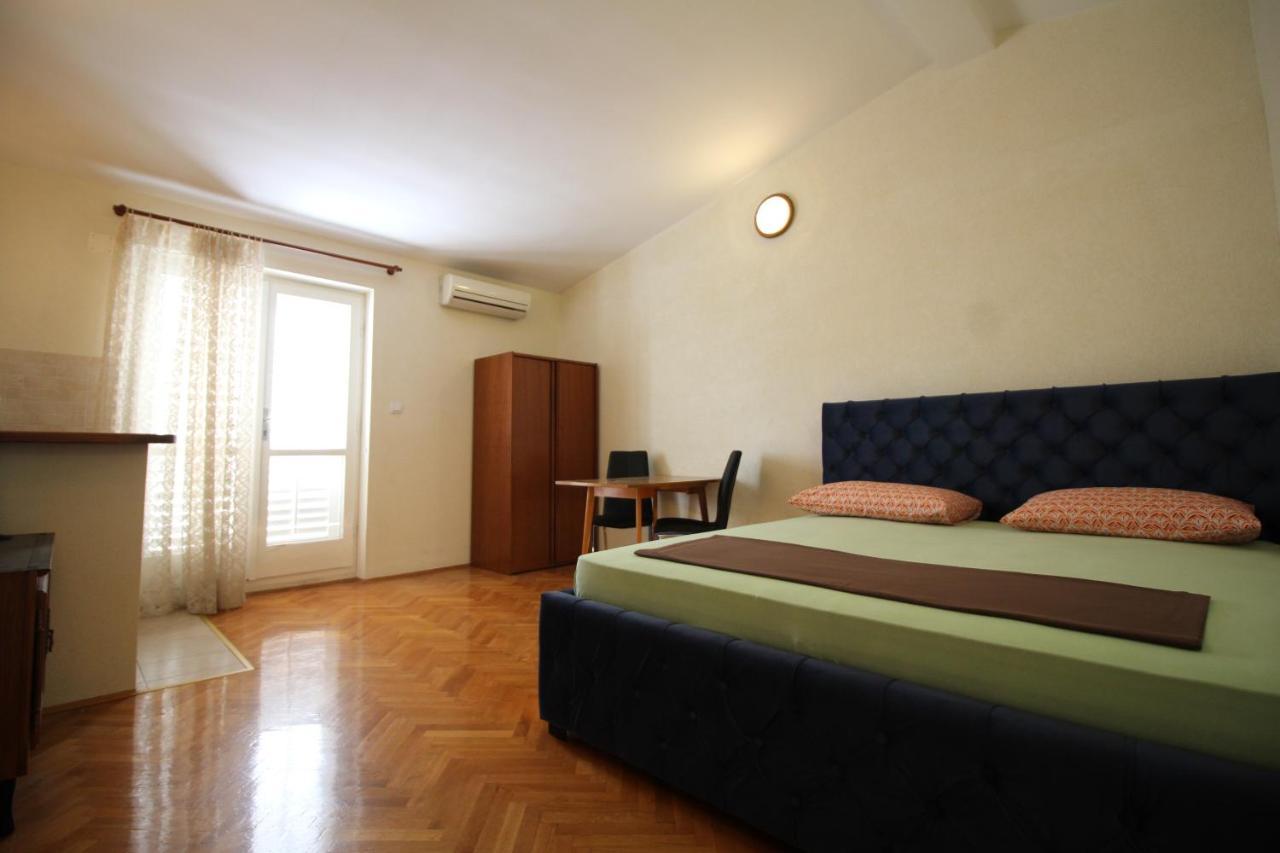 Apartament Makarska Centre & Free Private Parking Zewnętrze zdjęcie